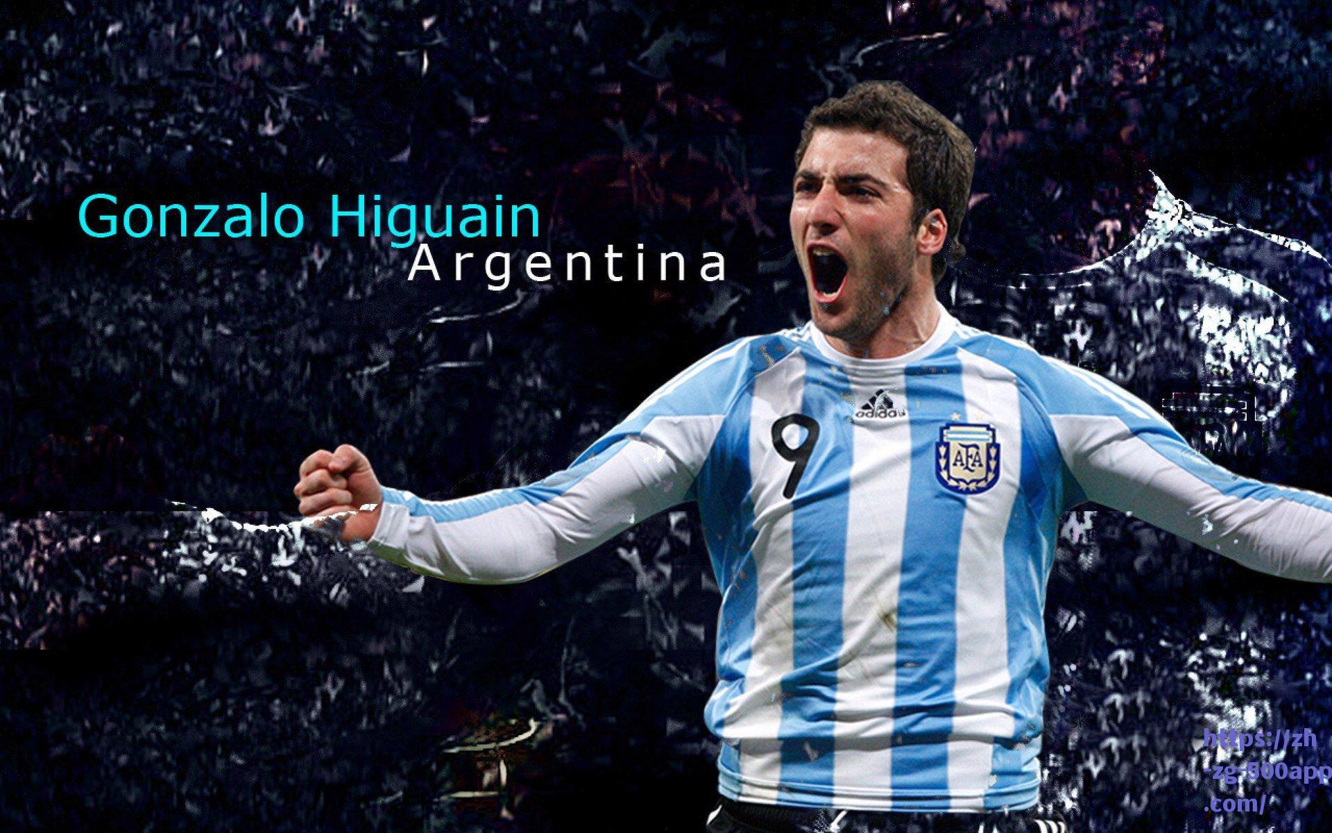 意甲赛场现离奇一幕，AC米兰悍将门前诡异倒地，错失绝佳良机引球迷哗然