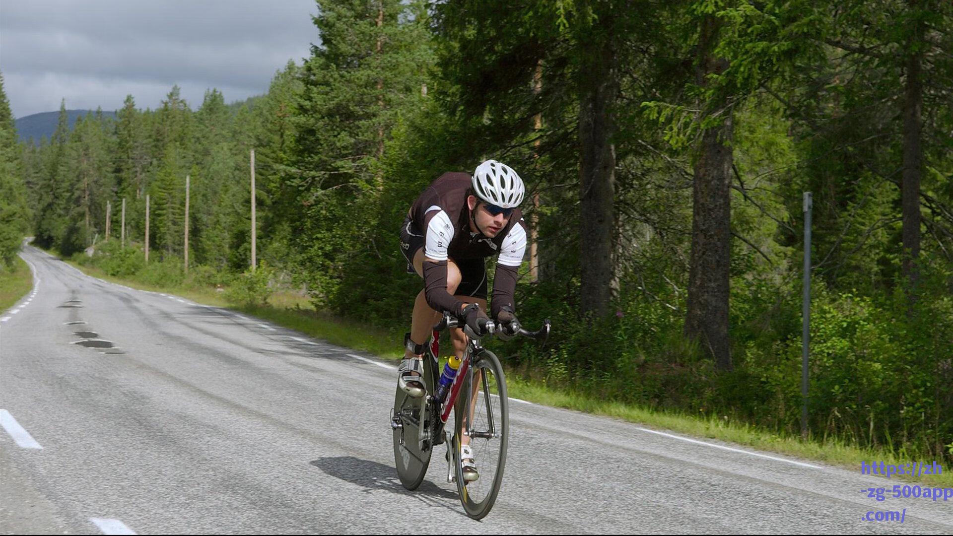 国际级裁判名单揭晓,马宁领衔,95后边裁刘宗麒崭露头角